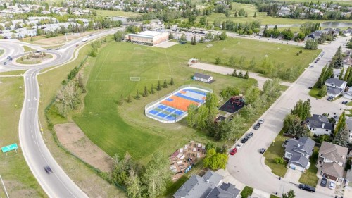 44 Valley Meadow Close Nw, Calgary, AB 