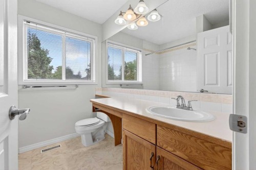98 River Rock Crescent Se, Calgary, AB 