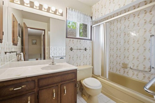 228 Norfolk Road Nw, Calgary, AB 