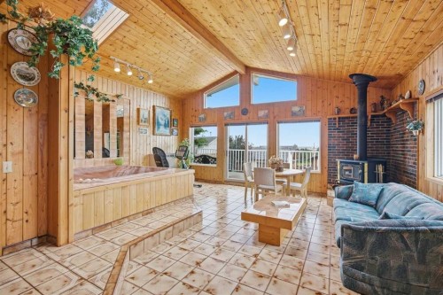 228 Norfolk Road Nw, Calgary, AB 