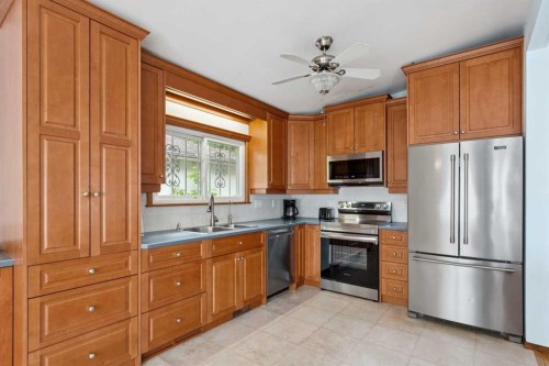 4823 Brisebois Drive Nw, Calgary, AB 