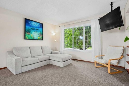 44 Everridge Way Sw, Calgary, AB 