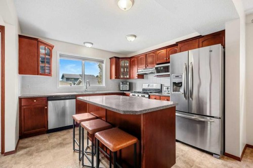 44 Everridge Way Sw, Calgary, AB 