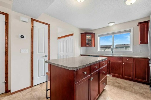44 Everridge Way Sw, Calgary, AB 