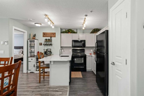 114-30 Cranfield Link Se, Calgary, AB - Indoor Photo Showing Kitchen