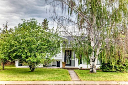 5606 51 Street, Olds, AB 