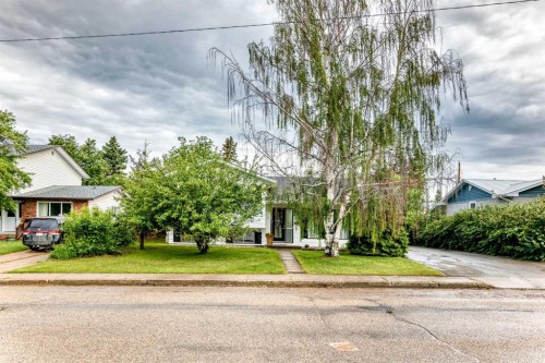 5606 51 Street, Olds, AB 