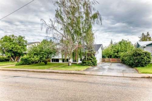 5606 51 Street, Olds, AB 