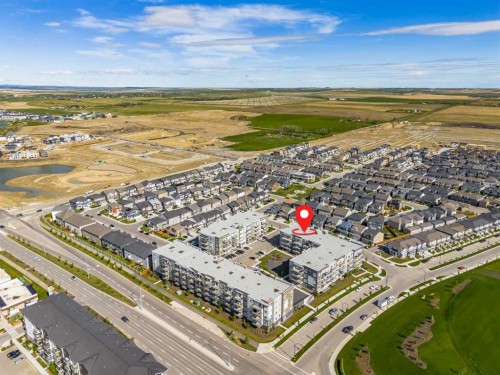 2403-33 Carringham Gate Nw, Calgary, AB 