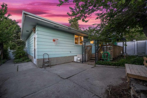 7035 Huntercrest Road Nw, Calgary, AB 