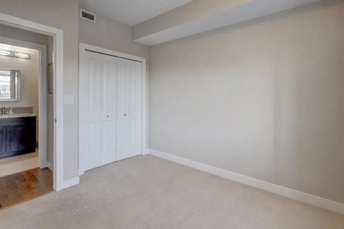 810-16 Varsity Estates Circle Nw, Calgary, AB 