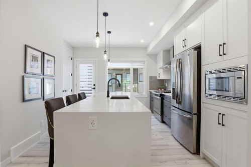 808 Greenbriar Common Nw, Calgary, AB 