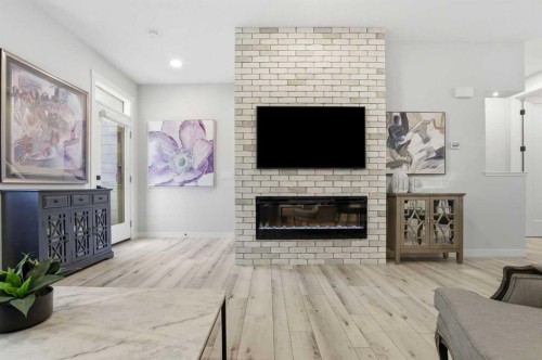 808 Greenbriar Common Nw, Calgary, AB 