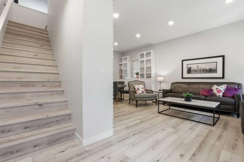808 Greenbriar Common Nw, Calgary, AB 