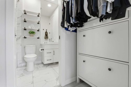 808 Greenbriar Common Nw, Calgary, AB 