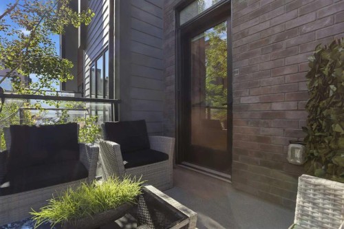808 Greenbriar Common Nw, Calgary, AB 