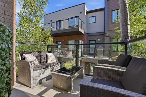 808 Greenbriar Common Nw, Calgary, AB 
