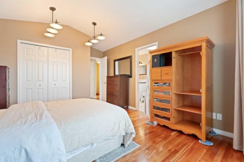 454 Sheep River Point, Okotoks, AB 