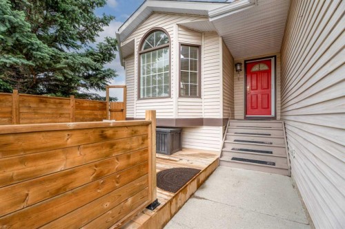 454 Sheep River Point, Okotoks, AB 