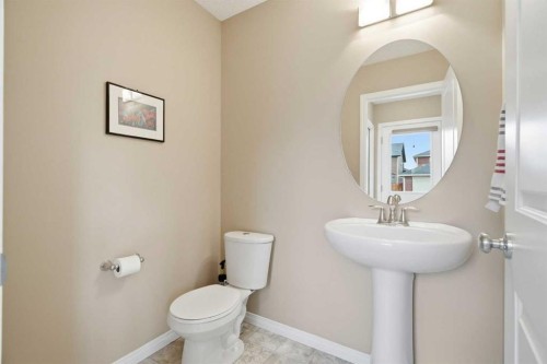 383 Fireside Place, Cochrane, AB - Indoor Photo Showing Bathroom