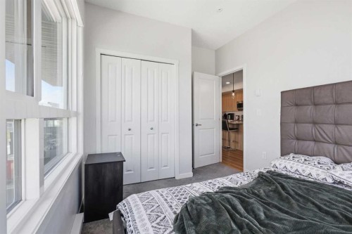 3304-33 Carringham Gate Nw, Calgary, AB 