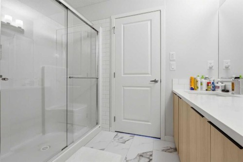 3304-33 Carringham Gate Nw, Calgary, AB 