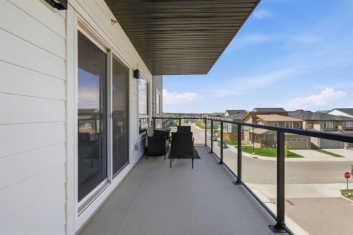 3304-33 Carringham Gate Nw, Calgary, AB 