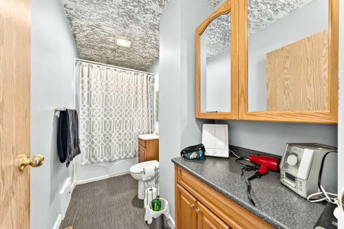 7312 + 7314 36 Avenue Nw, Calgary, AB 