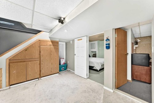 7312 + 7314 36 Avenue Nw, Calgary, AB 