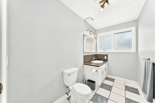 7312 + 7314 36 Avenue Nw, Calgary, AB 