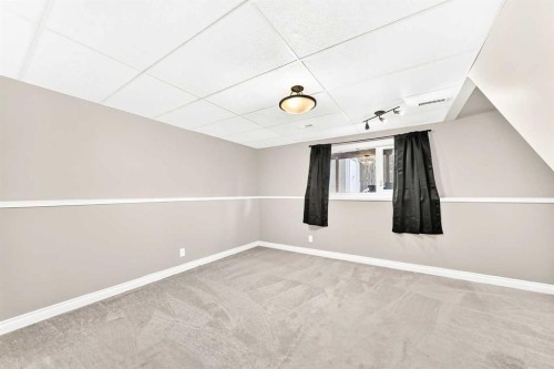 7312 + 7314 36 Avenue Nw, Calgary, AB 