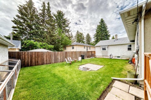 7312 + 7314 36 Avenue Nw, Calgary, AB 