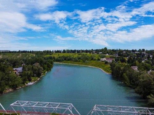 7312 + 7314 36 Avenue Nw, Calgary, AB 