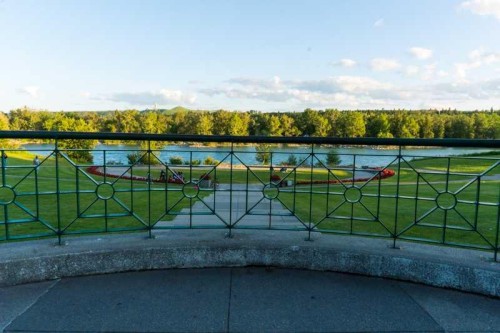 7312 36 Avenue Nw, Calgary, AB - Outdoor With View