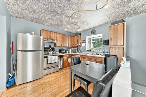 7312 + 7314 36 Avenue Nw, Calgary, AB 