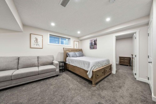163 Highview Gate Se, Airdrie, AB 