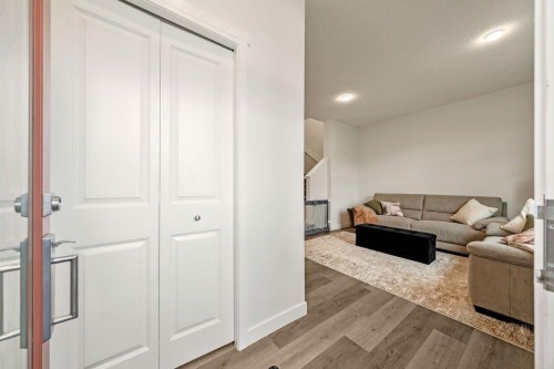 163 Highview Gate Se, Airdrie, AB 