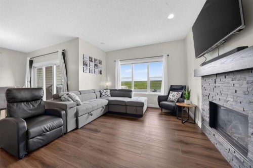 665 Copperpond Boulevard Se, Calgary, AB 