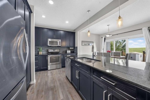 665 Copperpond Boulevard Se, Calgary, AB 