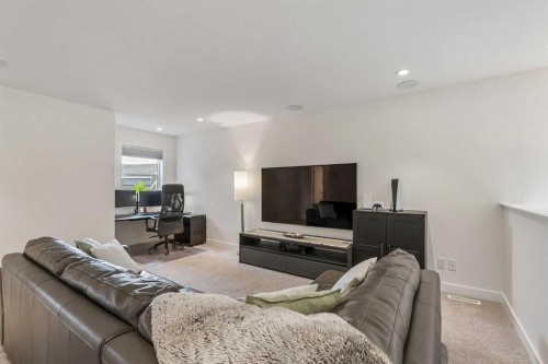 35 Mahogany Park Se, Calgary, AB 