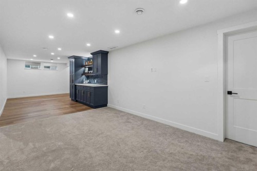 5020 47A Avenue, Sylvan Lake, AB - Indoor