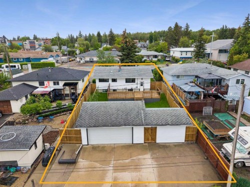 5020 47A Avenue, Sylvan Lake, AB - Outdoor