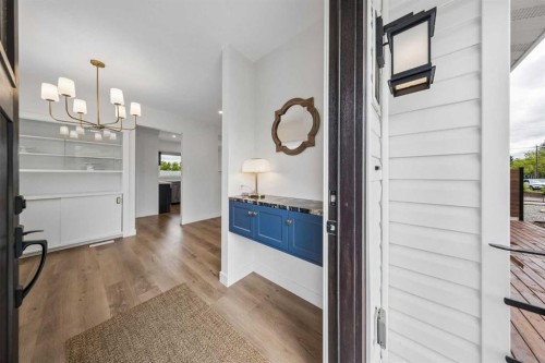 5020 47A Avenue, Sylvan Lake, AB - Indoor