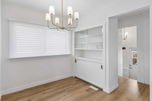 5020 47A Avenue, Sylvan Lake, AB - Indoor Photo Showing Other Room