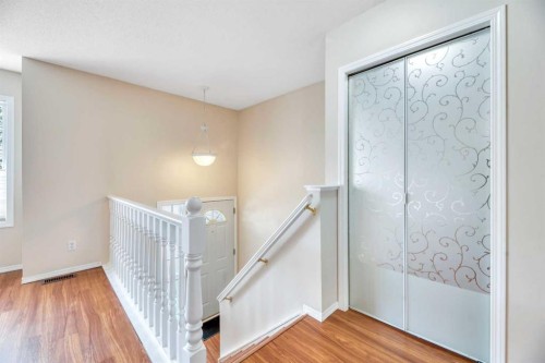 1-15 Rocky Ridge Gate Nw, Calgary, AB 