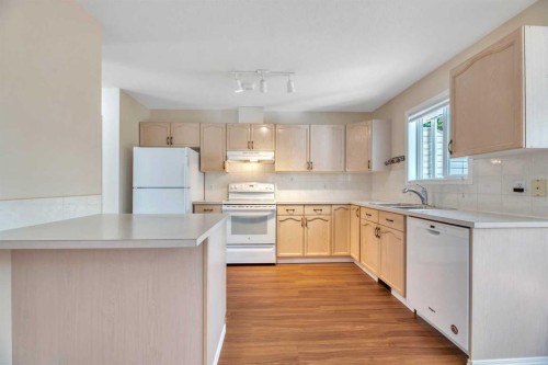1-15 Rocky Ridge Gate Nw, Calgary, AB 