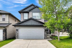 27 Pantego Close NW Calgary, AB T3K 0K1