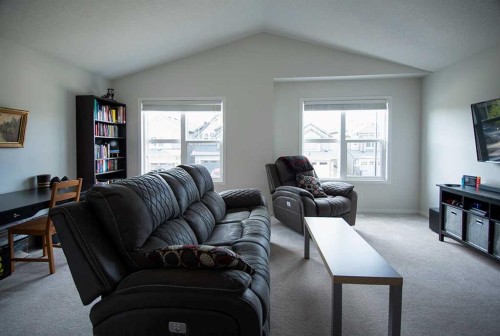51 Buckskin Way, Cochrane, AB 