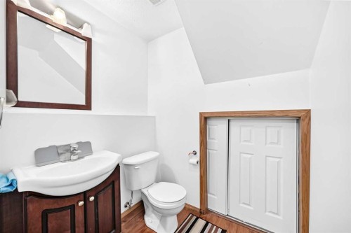 98 Country Hills Heights Nw, Calgary, AB 