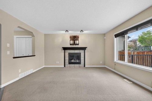 162 Cranwell Square Se, Calgary, AB 